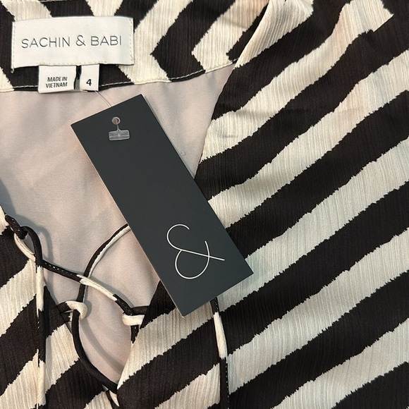 Sachin & Babi Samarah Dress - Picture 11 of 12